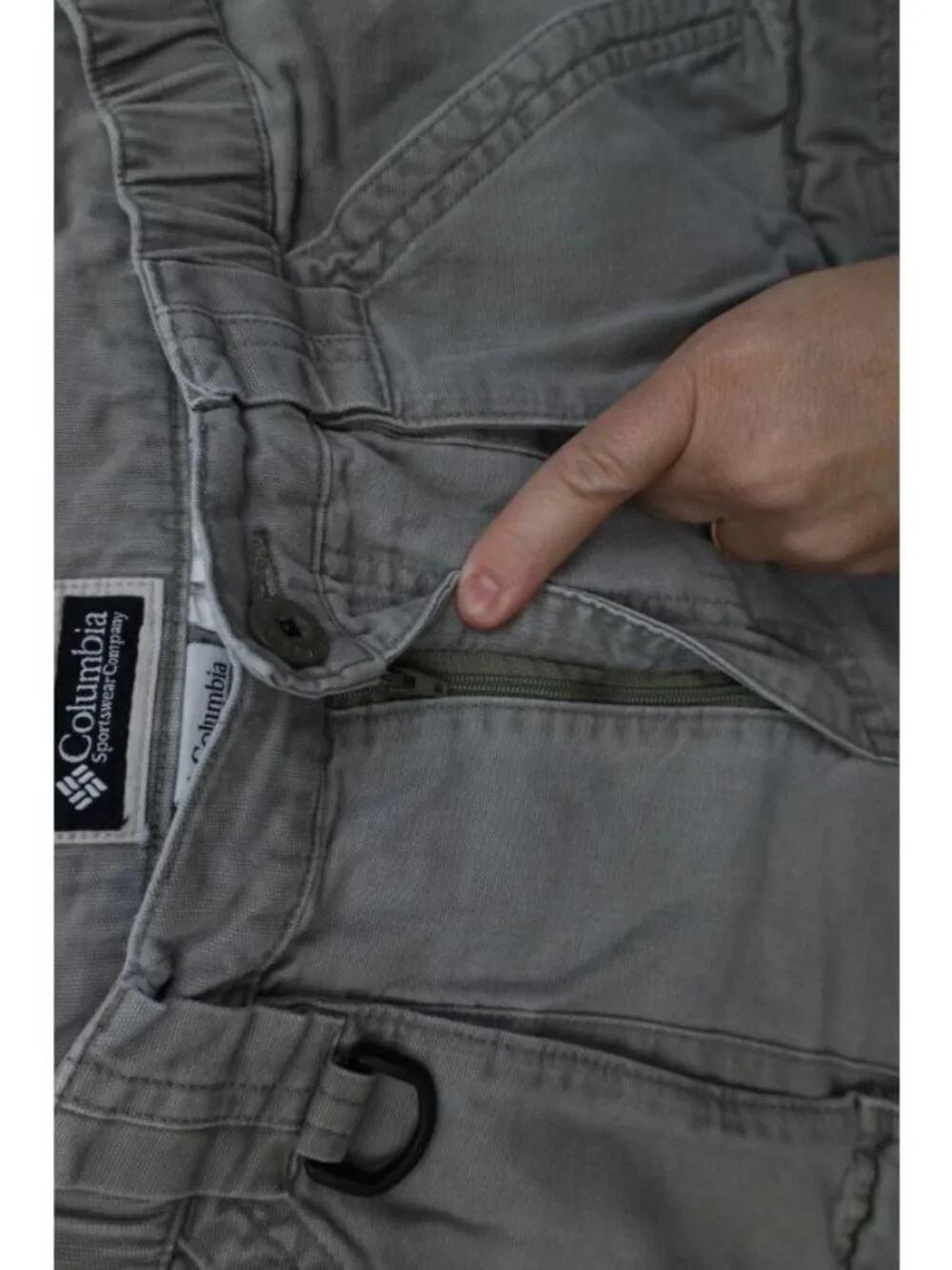 Vtg 90s Y2K Columbia Mens Small Faded Stonewash Canvas Above Knee Cargo Shorts
